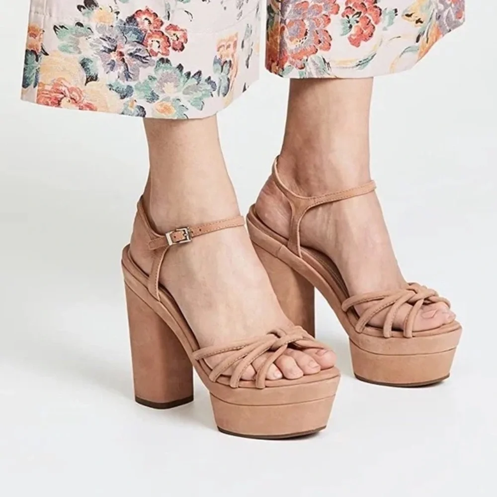 SCHUTZ great preowned